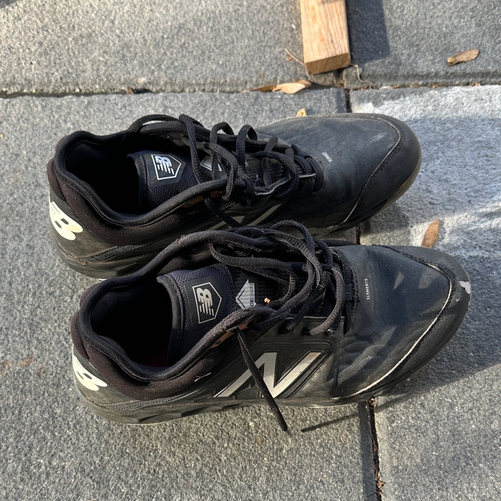 New Balance Men’s Metal Baseball Cleats